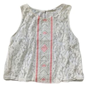 Lush Off White Lace Top 🤍🌸